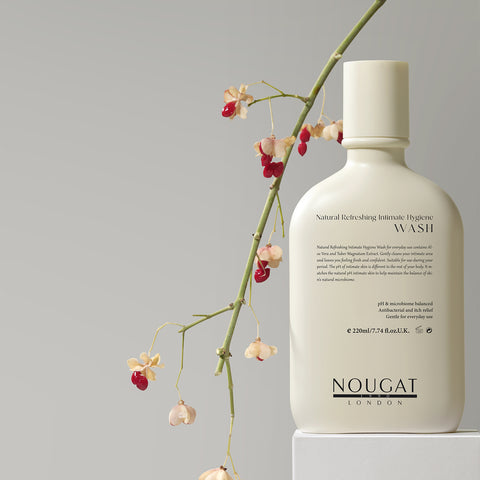 Natural Refreshing Intimate Hygiene Wash (220ml)
